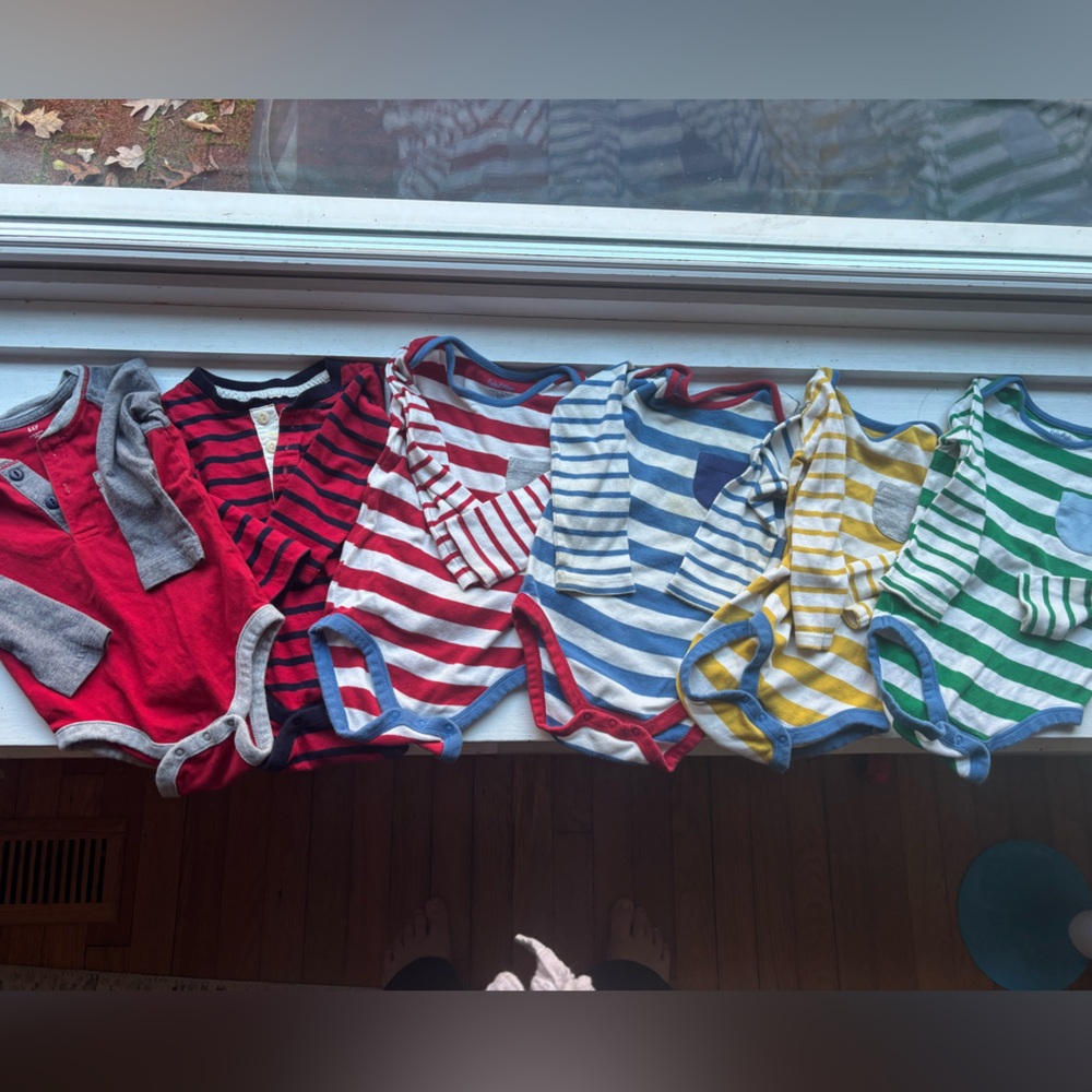 Lot of 6 Baby Boden & Baby Gap Onesies
